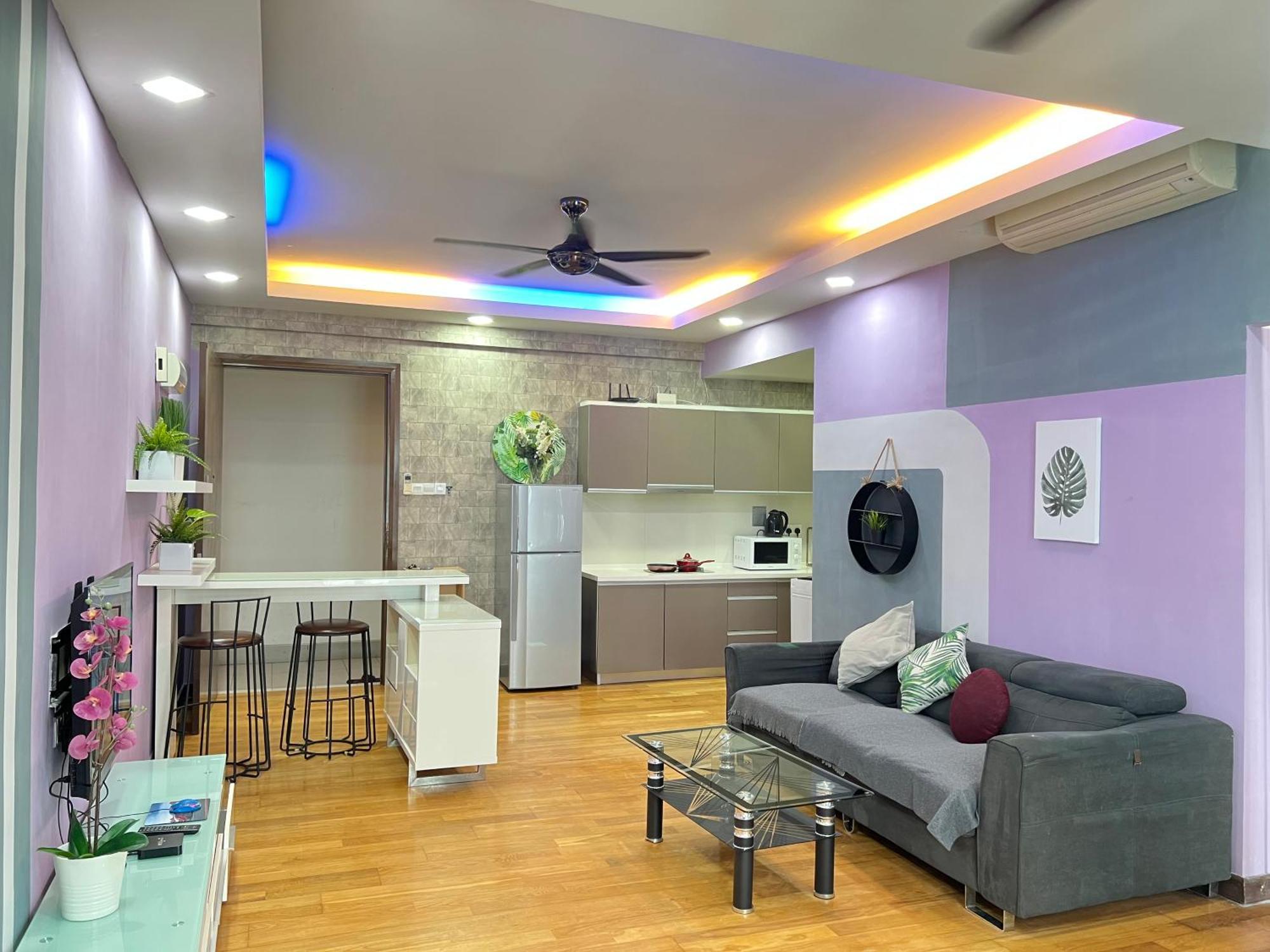 Regalia Service Klcc Skypool Apartment
