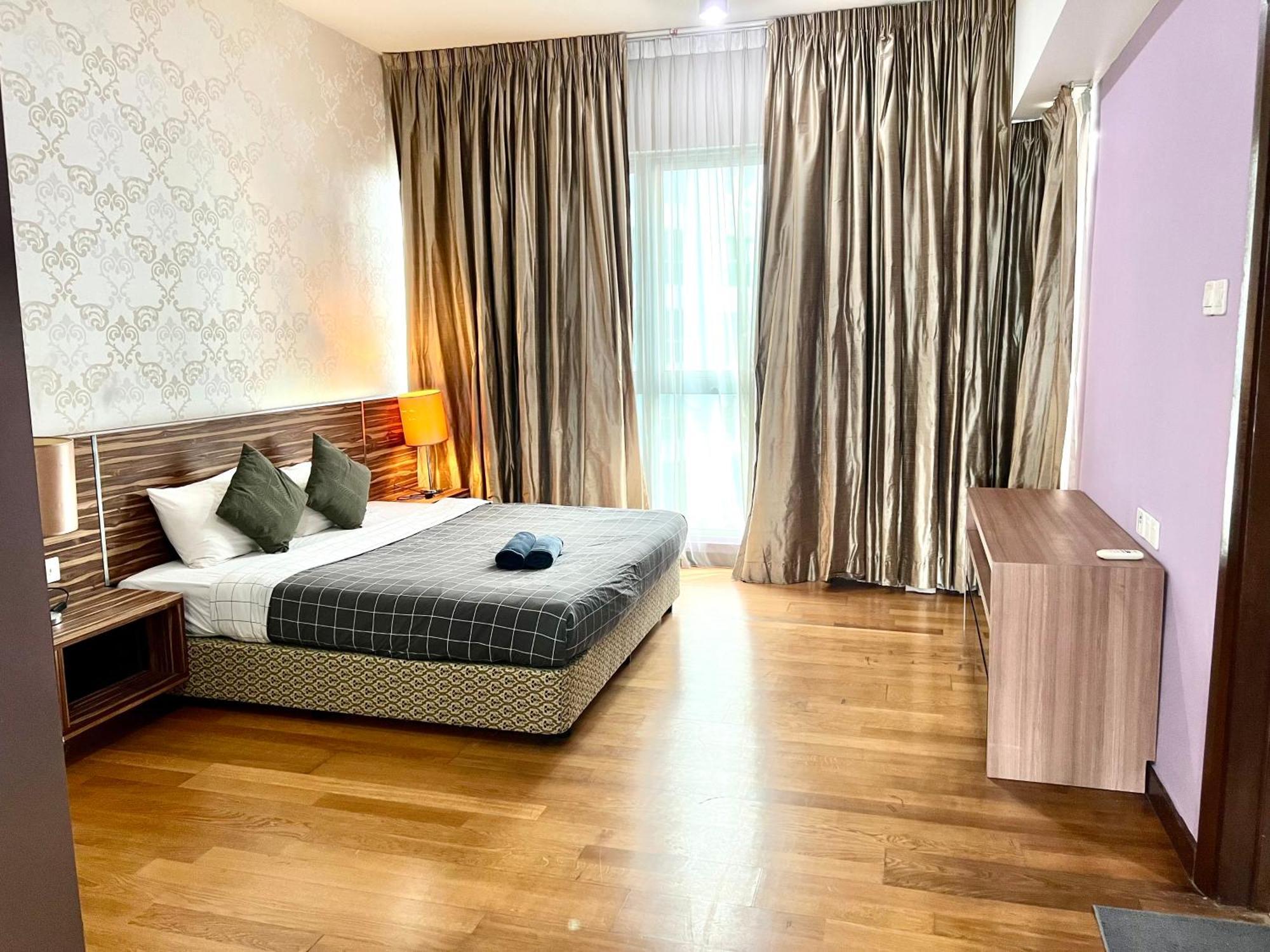Regalia Service Klcc Skypool Apartemen Kuala Lumpur