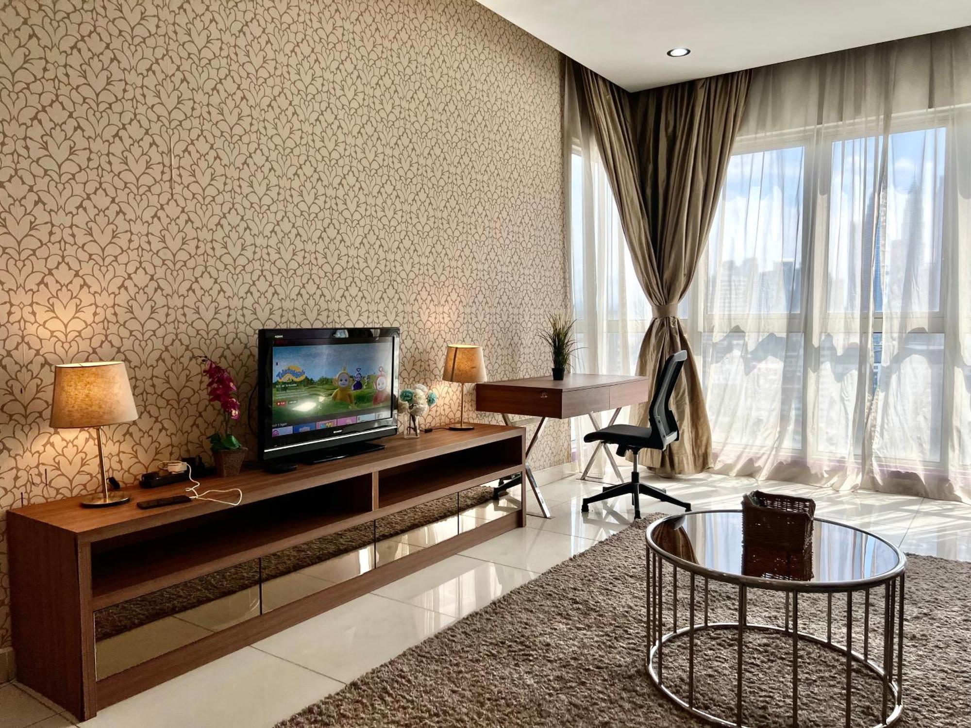 Apartemen Regalia Service Klcc Skypool