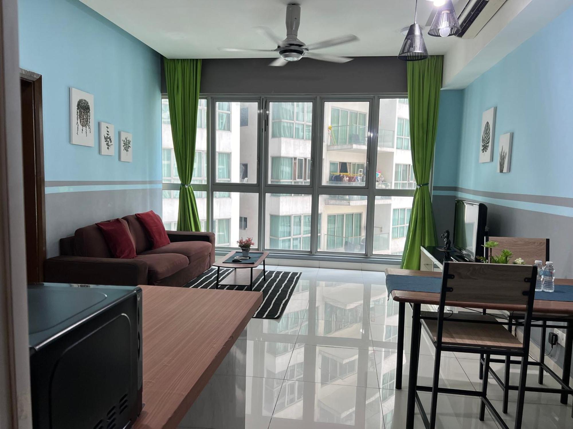 Regalia Service Klcc Skypool Apartment *