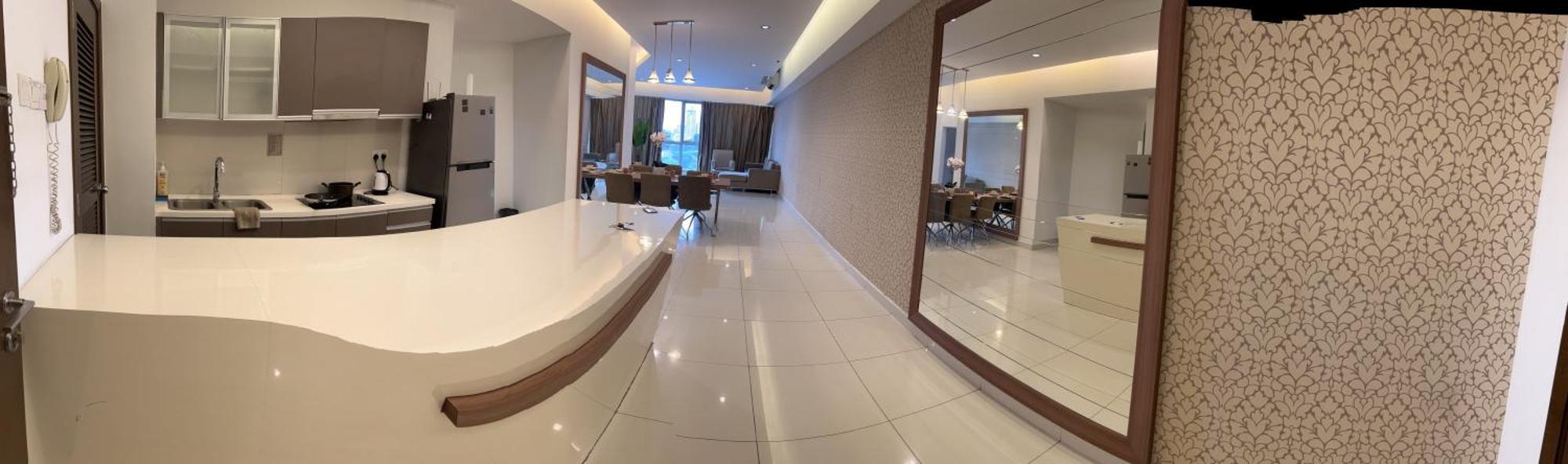 Regalia Service Klcc Skypool Apartemen