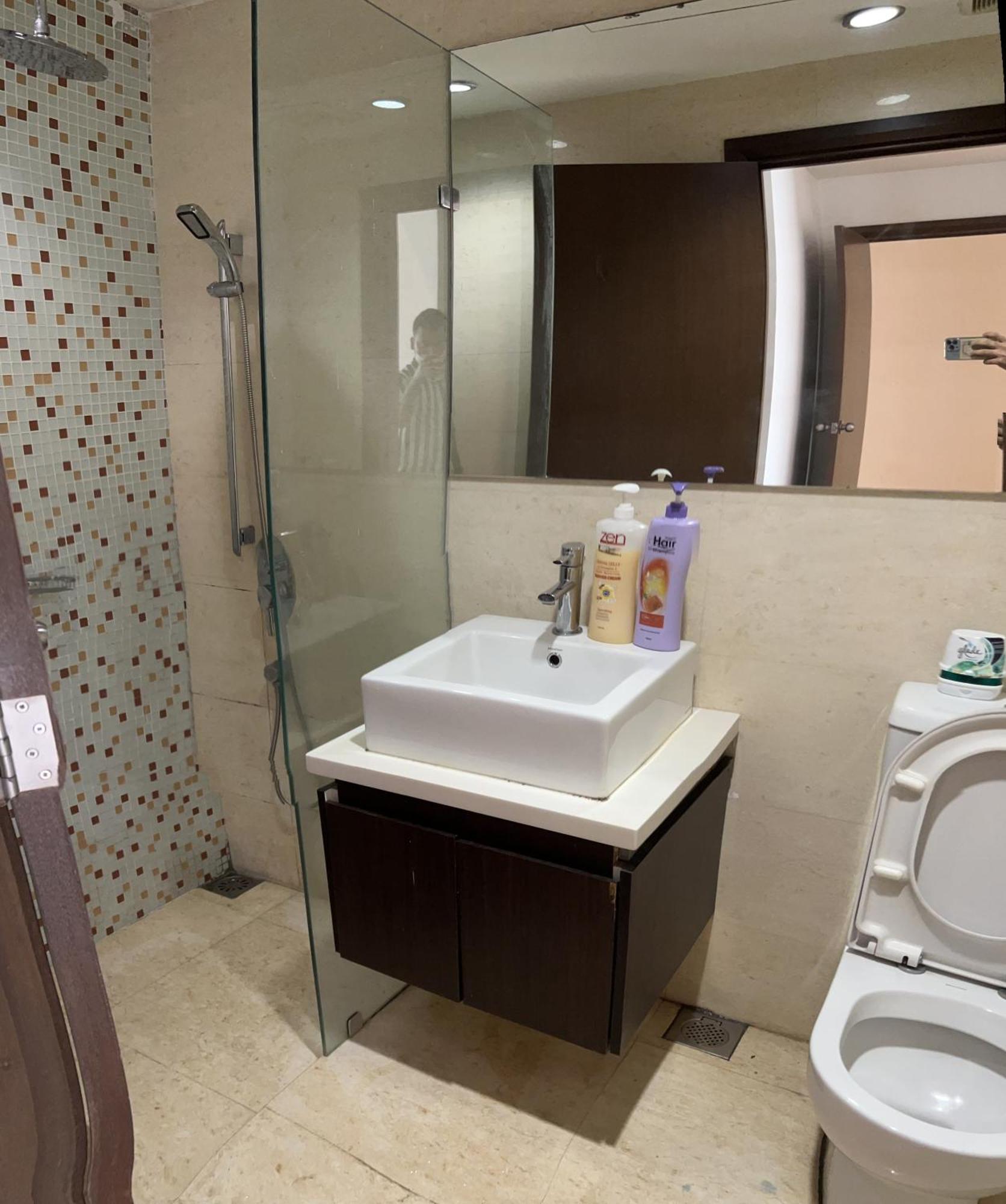 Regalia Service Klcc Skypool Apartemen