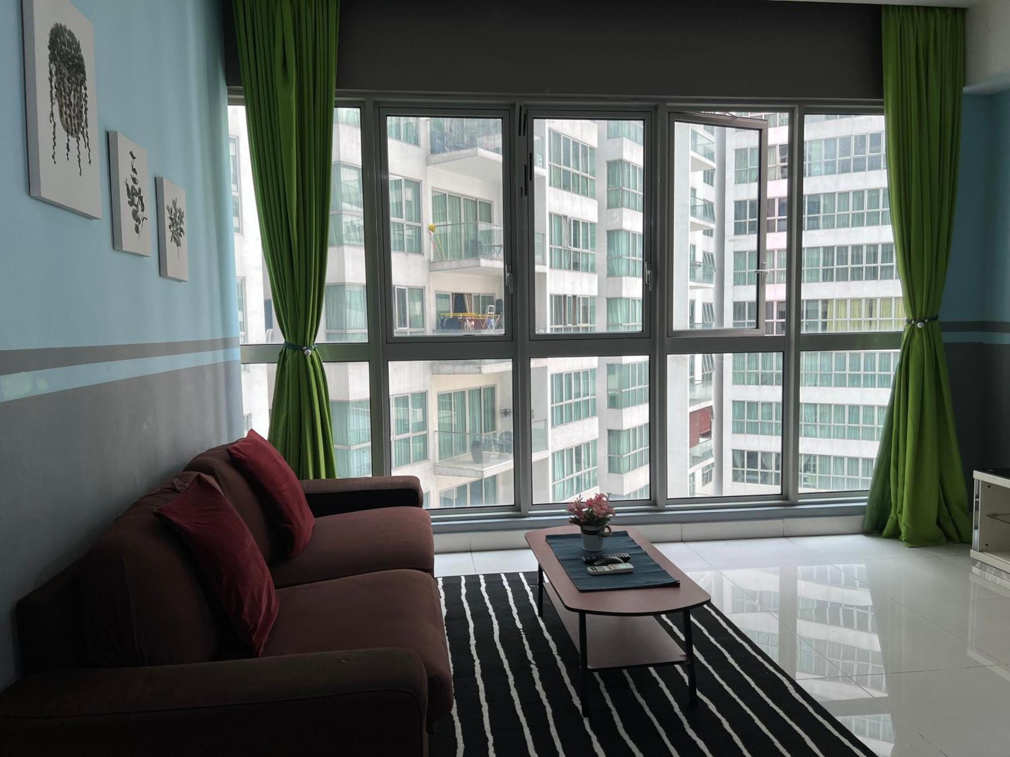 Regalia Service Klcc Skypool Apartemen *